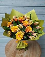 Букет цветов из:  Альстромерии и Розы #REPLACE_PRED# Урожайном