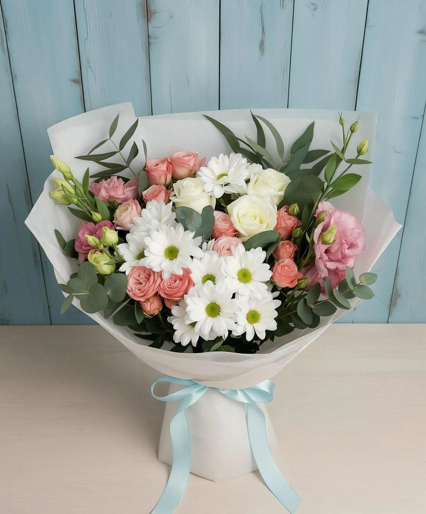 Букет цветов из: Розы, Лизиантусы и Хризантемы в Урожайном