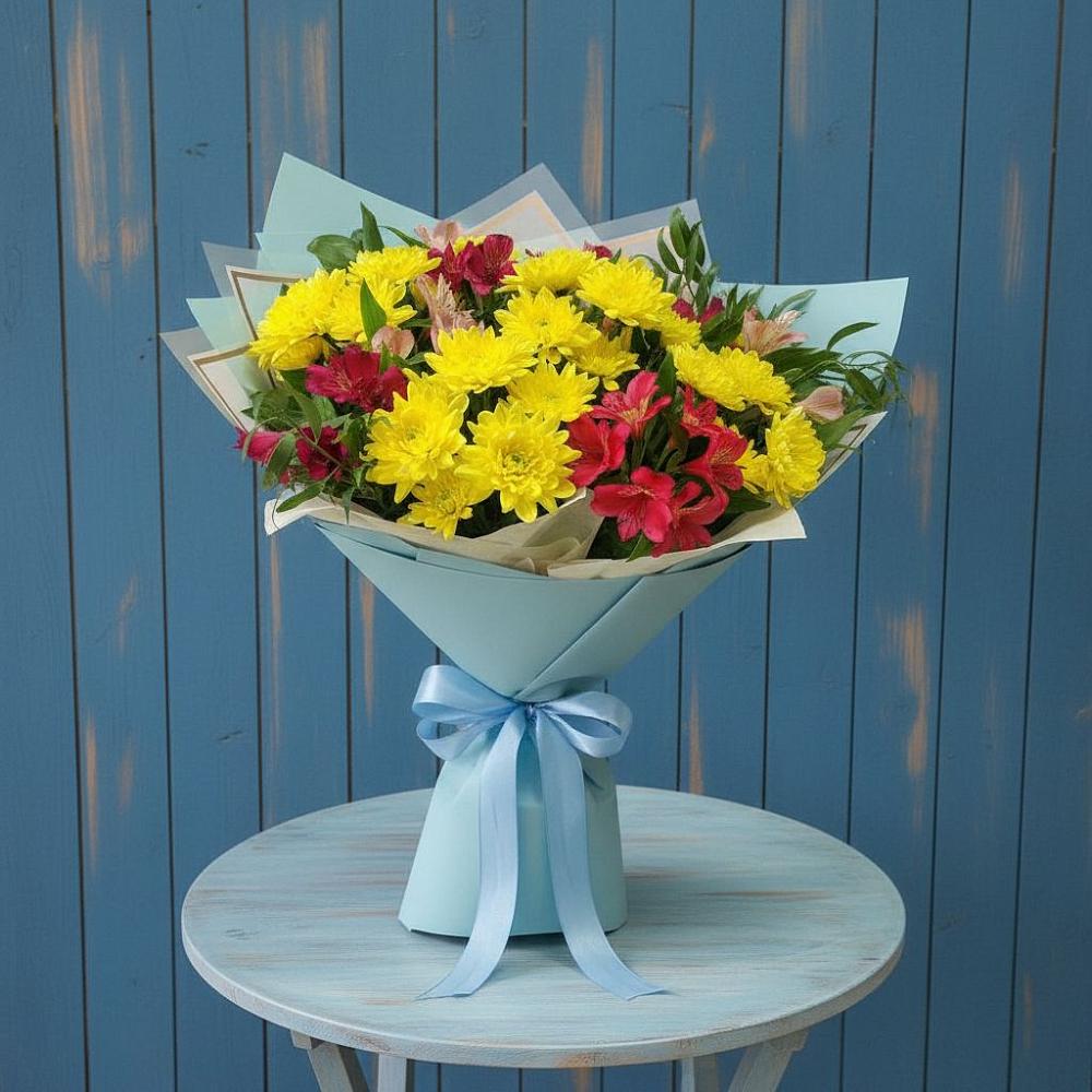 Букет цветов из: Альстромерии и Хризантемы в Урожайном