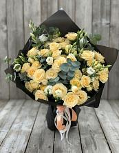 Букет цветов из:  Розы и Лизиантусы в Урожайном