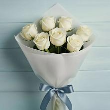 Букет 7 Белых роз Эдлесс Лав в Урожайном