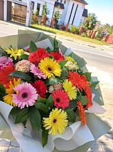 Букет цветов из:  Герберы #REPLACE_PRED# Урожайном