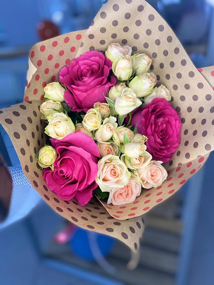 Букет цветов из: Розы в Урожайном