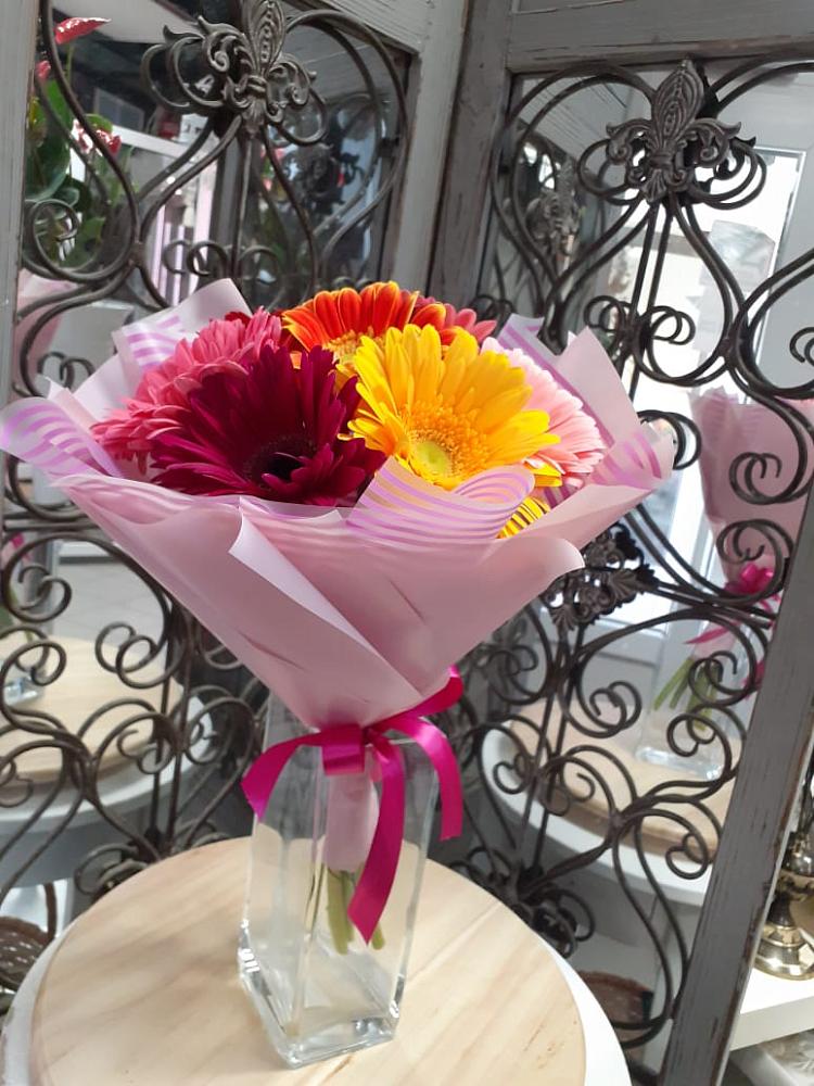 Букет цветов из: Герберы в Урожайном