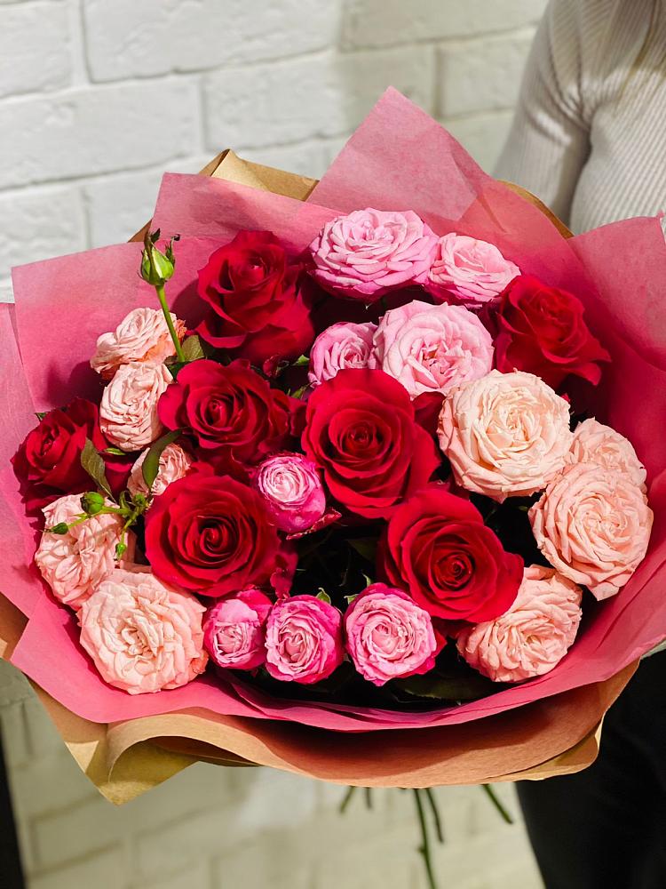 Букет цветов из: Розы в Урожайном