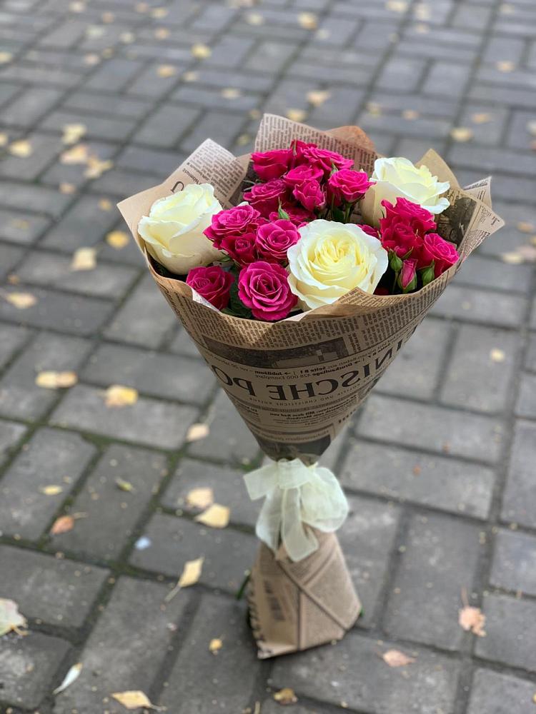 Букет цветов из: Розы в Урожайном